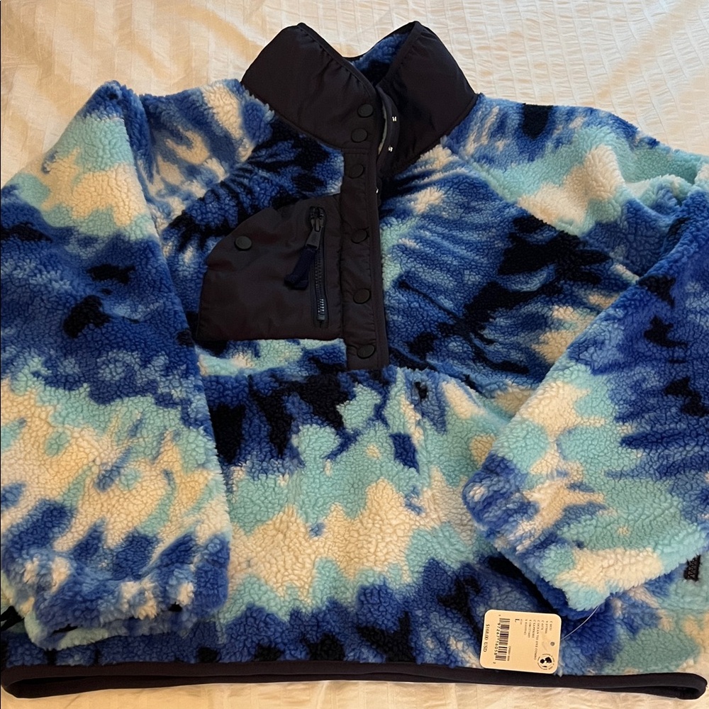 NEW WITH TAGS FP Movement by Free People Blue and Black Fleece Jacket